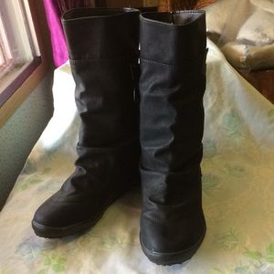 Mid calf slouch boots